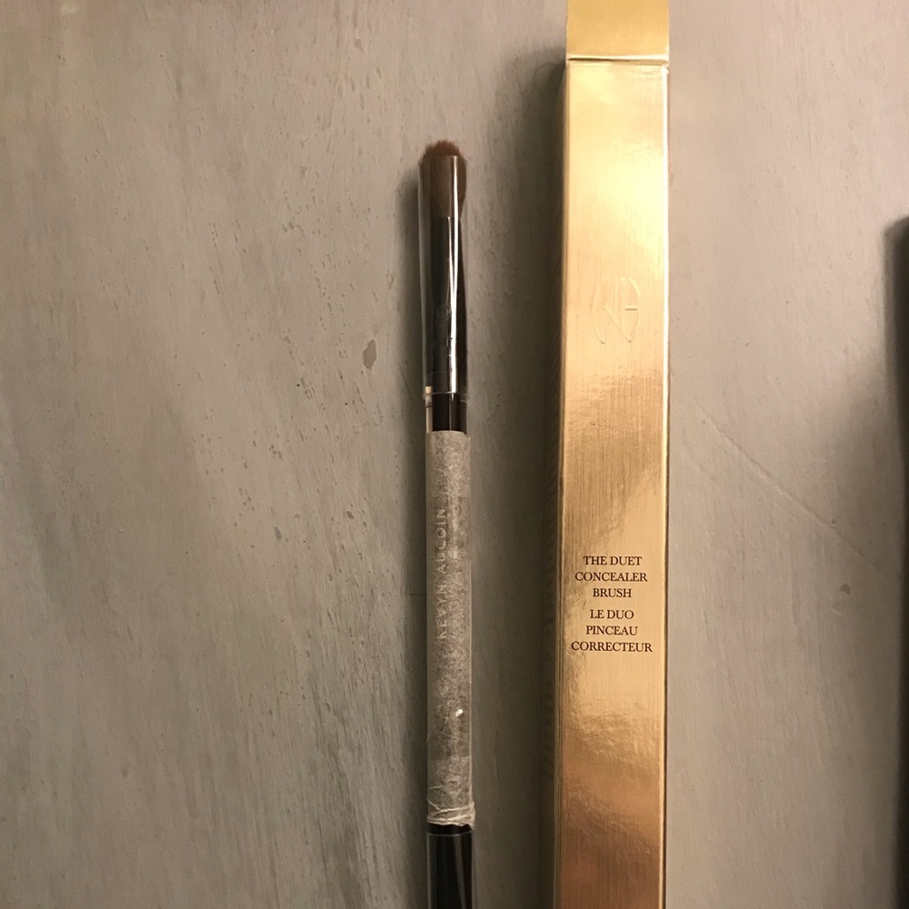Kevin Aucoin The Duet Concealer Brush